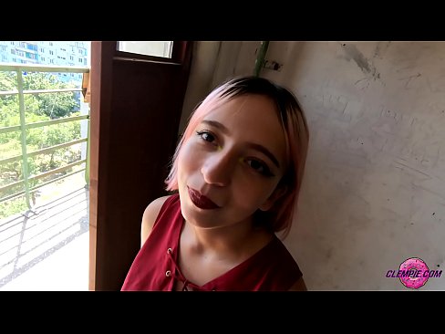 ❤️ د شاګرد حساسیت په بهر کې یو اجنبی سړی وخوري - د هغه په ​​مخ کې ☑  ﹏